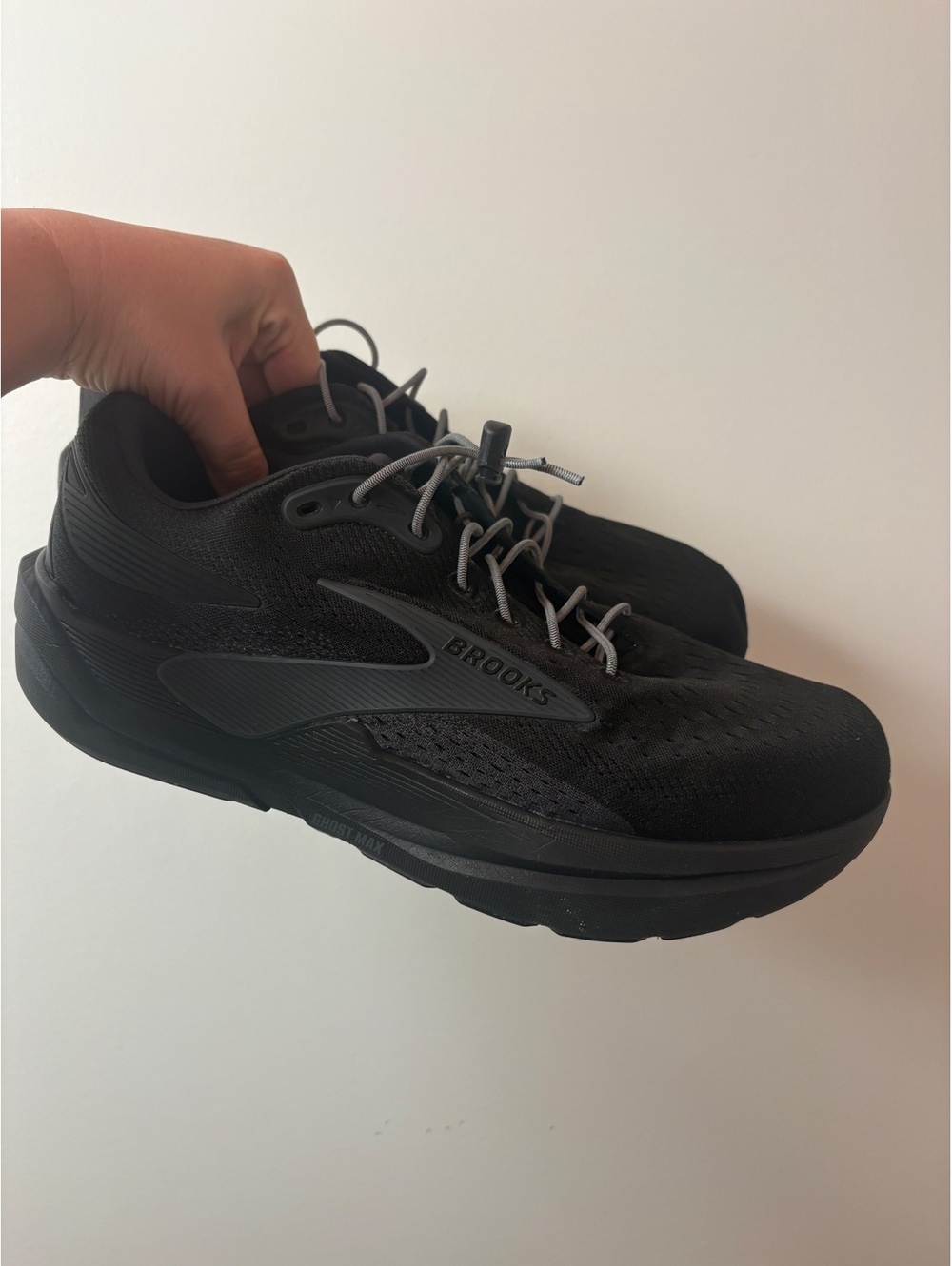 Brooks Ghost Max 3 size 12 extra wide 4e men’s running shoes